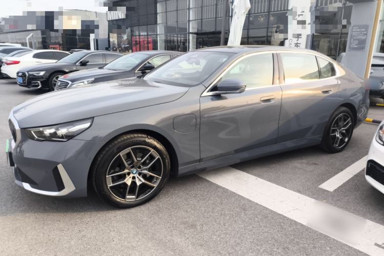 Used BMW i5 2024 eDrive 35L Luxury Package
