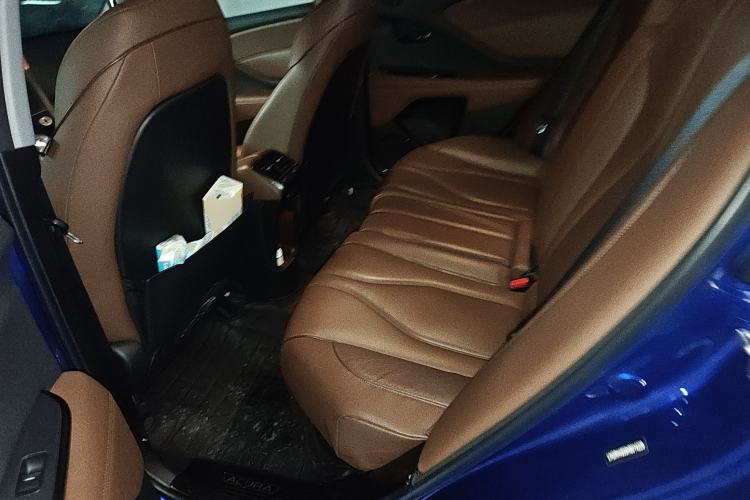 Used Acura CDX 2016 1.5T Two-Wheel Drive Deluxe Edition