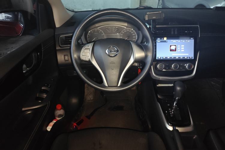 Used Nissan Tiida 2016 1.6L CVT Cool Dynamic Edition Steering Wheel