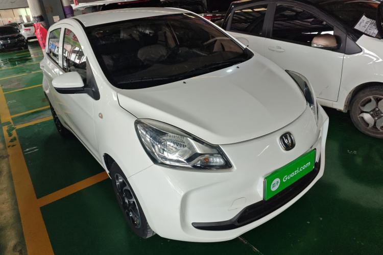 Used CHANGAN Benni E-Star 2021 National Edition Colorful Version Lithium Iron Phosphate (31.86 kWh) Front Right 45 Deg