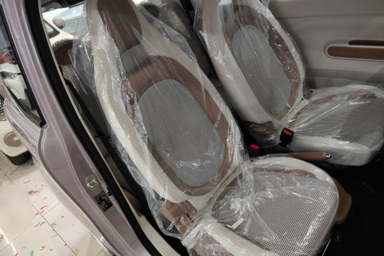 Used Bestune Pony 2026 222km Colorful Horse Right Front Seat