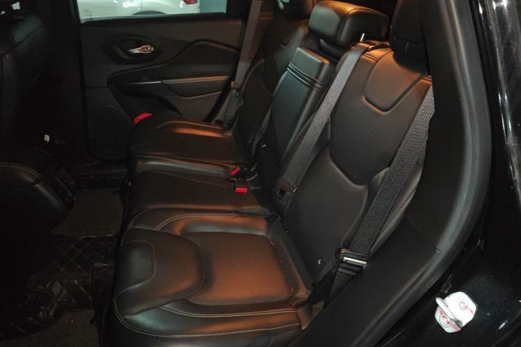 Used Jeep Cherokee 2017 2.4L Excellence Edition
