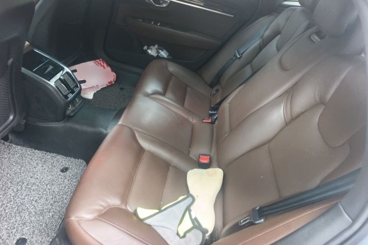 Used Volvo S90 2018 T4 Zhiyuan Edition