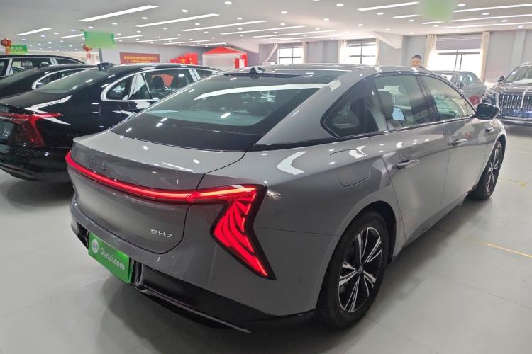 Used Hongqi EH7 2025 600 Smart Selection Edition
