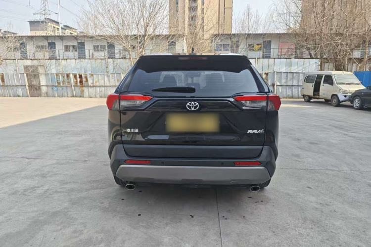 Used Toyota RAV4 2021 2.0L CVT Two-Wheel Drive Fashion Edition