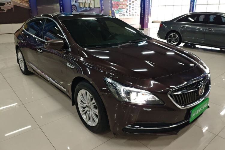 Used Buick LaCrosse 2016 20T Elite Edition Front Right 45 Deg