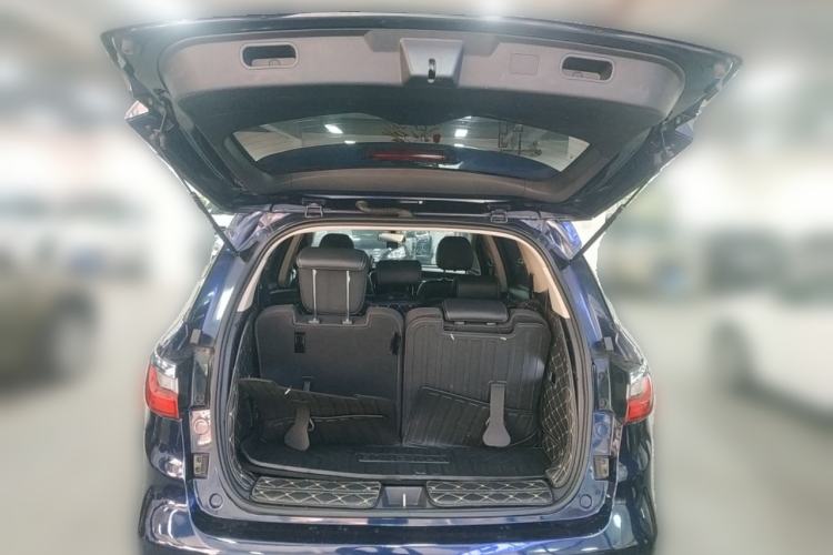 Used BYD Song MAX 2017 1.5T Automatic Smart Connect Elite 7-Seater Trunk