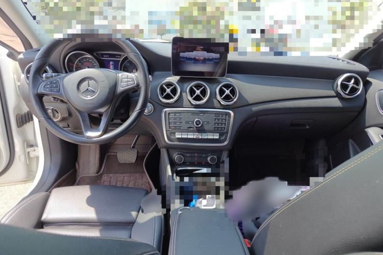 Used Mercedes-Benz GLA 2018 GLA 200 Fashion Model Interior 2