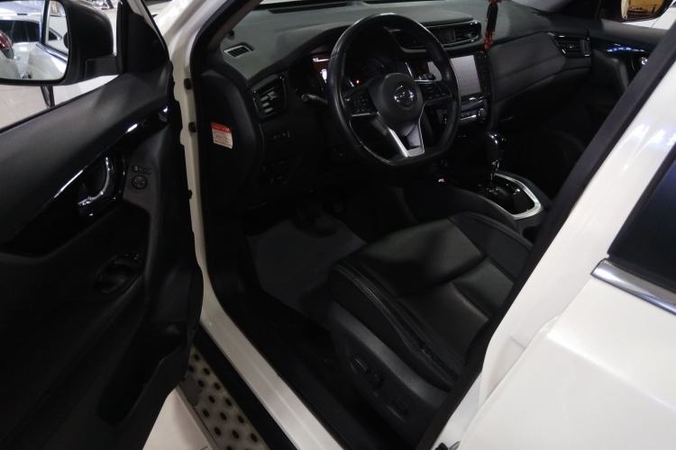 Used Nissan X-Trail 2019 2.0L CVT Smart Connect Comfort Edition 2WD
