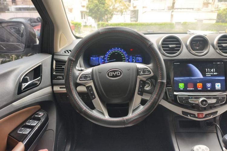 Used BYD S7 2017 1.5T Manual Luxury Model
