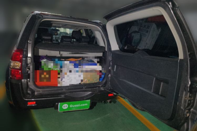 Used Suzuki Grand Vitara 2011 2.4 AT JLX-EL 5-Door Limited Edition Trunk