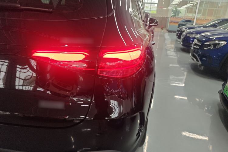 Used Mercedes-Benz GLC 2023 Refreshed GLC 300 L 4MATIC Dynamic Edition 5 Seats Right Rear Taillight