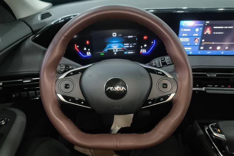 Used Dongfeng Aeolus Huge 2025 Mach Power 1.5T Luxury Version
