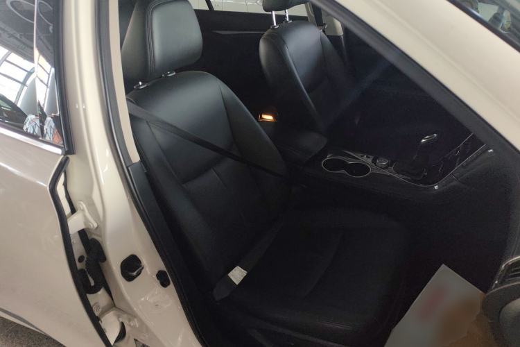 Used Infiniti Q50L 2018 2.0T Comfort Edition China VI Standard
