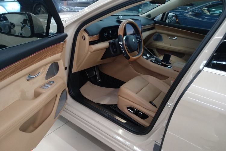 Used Hima AITO M5 2022 Pure Electric Rear-Drive Standard Edition Interior 3