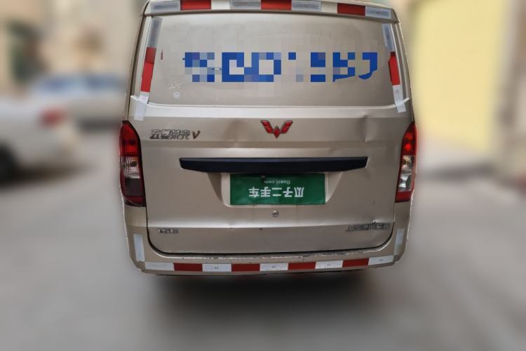 Used Wuling Rongguang V 2016 1.5L Practical Version Rear