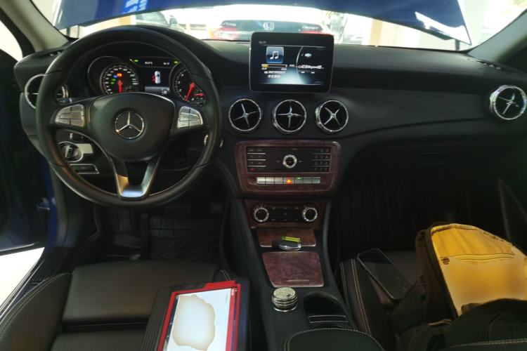 Used Mercedes-Benz GLA 2018 GLA 200 Fashion Model
