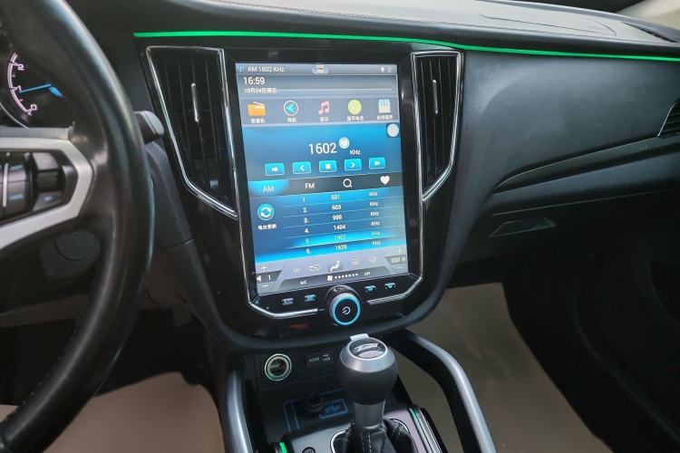 Used Zotye SR7 2016 1.5T CVT Cube Heart Edition China V Standard