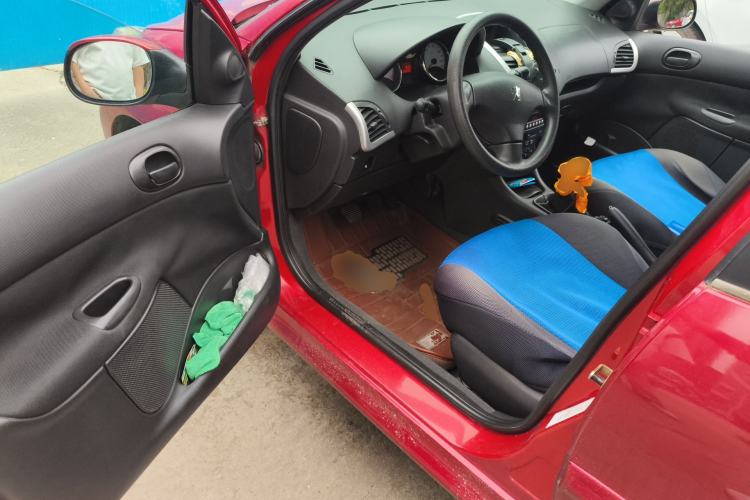 Used Peugeot 207 2011 Hatchback 1.4L Manual Yule Edition Driver Seat