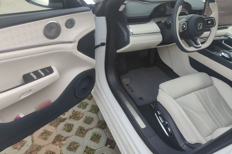 Used Zeekr 001 2026 Model 103° Rear-Drive Max Version
