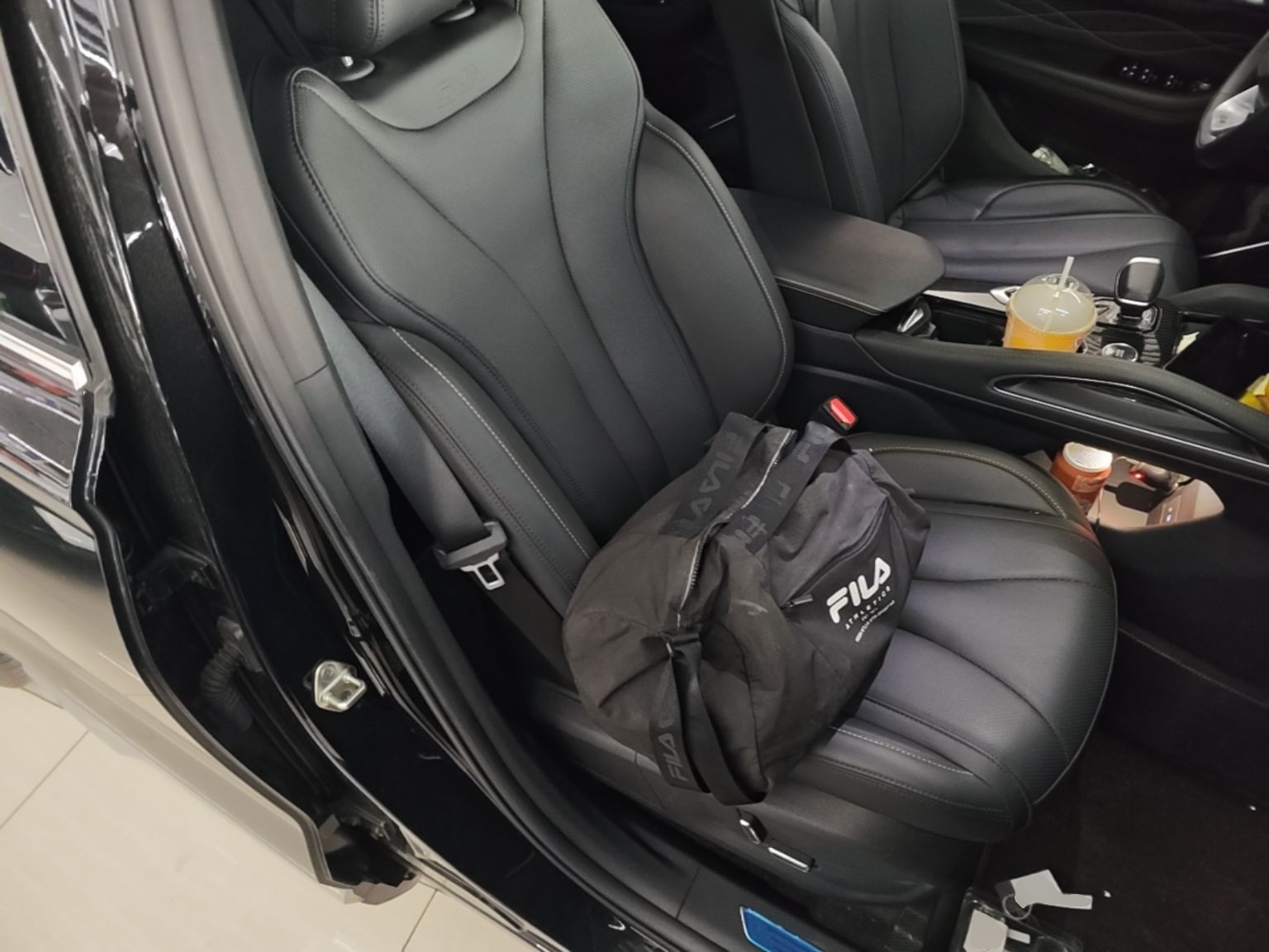 Geely Auto Monjaro L 2024 2.0TD DCT EVO Two-Wheel Drive Long-Range Version — снимка 19