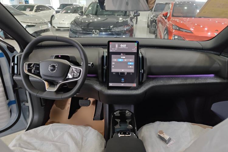 Used Volvo EX30 2025 Rear-Drive Long-Range Version Ultra
