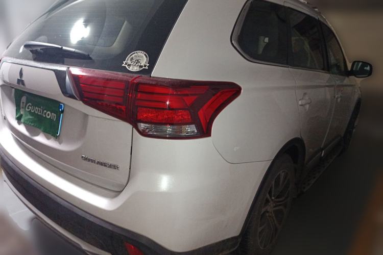 Used Mitsubishi Outlander 2018 2.0L Two-Wheel Drive Glory Edition 5 Seats