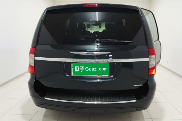 Used Chrysler Grand Voyager 2013 3.6L Luxury Edition Exterior 4