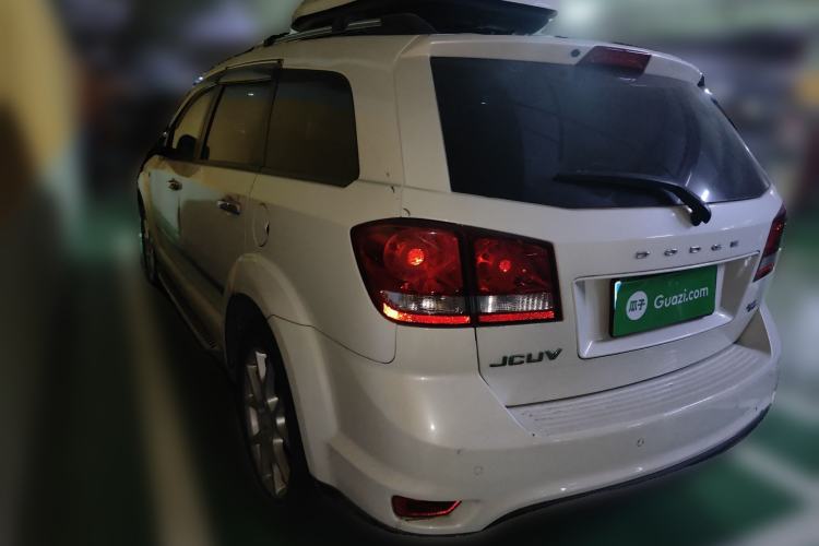 Used Dodge Journey 2013 2.4L Two-Wheel Drive Luxury Version Rear Left 45 Deg