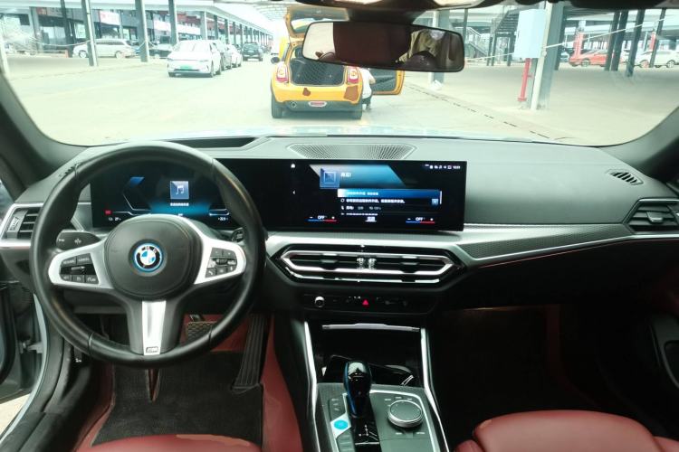 Used BMW i4 2022 eDrive40
