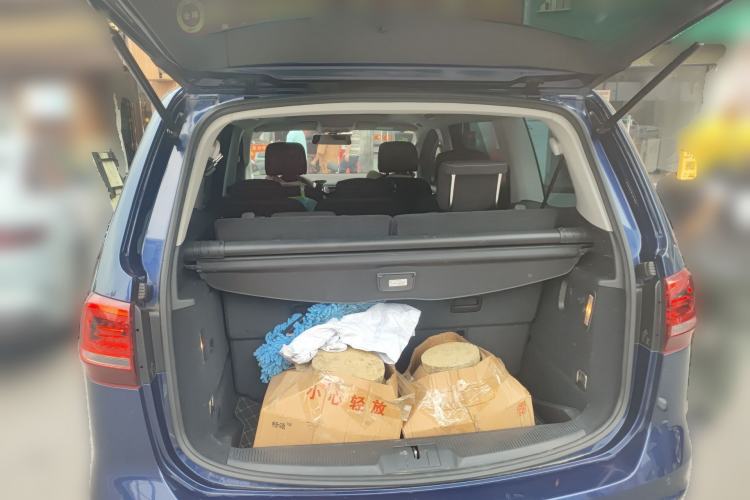 Used Volkswagen Sharan 2018 380TSI Comfort Edition 7-Seater Trunk