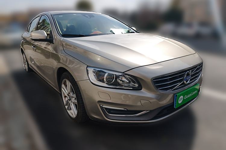 Used Volvo S60 2014 S60L 2.0T Zhiyuan Edition
