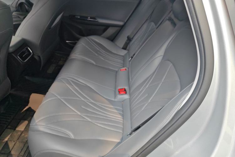 Used Geely Galaxy L6 2025 EM-i 140km Starship Edition Left Rear Seat