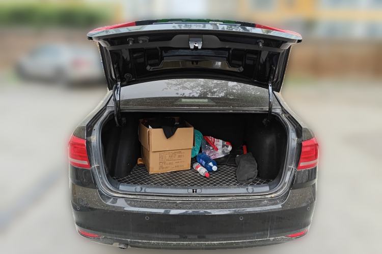 Used Volkswagen Lavida 2017 1.6L Automatic Fashion Edition