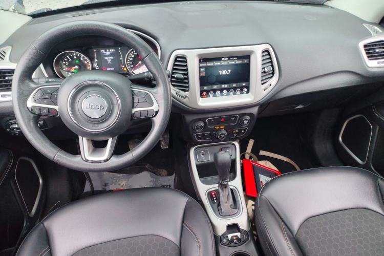 Used Jeep Compass 2020 220T Automatic Leading Edition