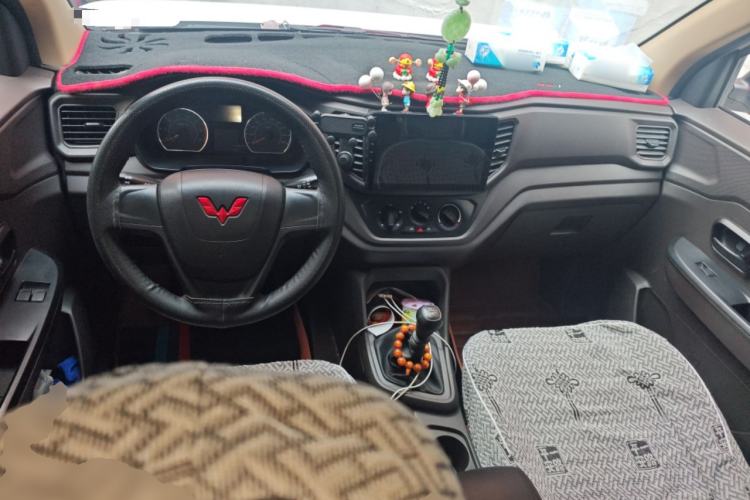 Used Wuling Hongguang V 2022 1.5L Jingqu Edition Electric-Assist LAR
