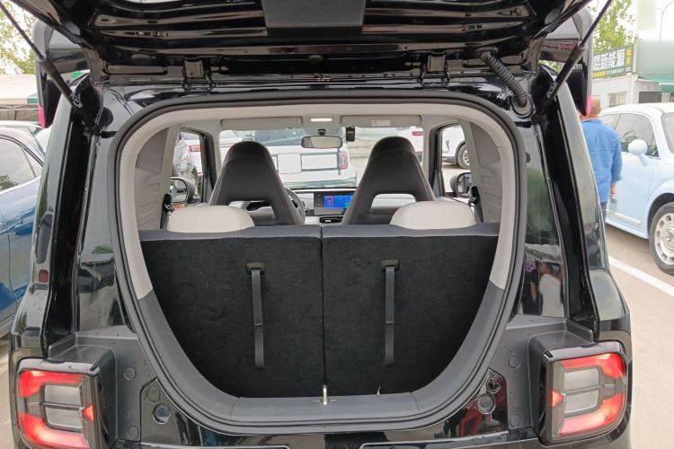 Used Geely Galaxy Panda 2025 210km Panda Kart Trunk