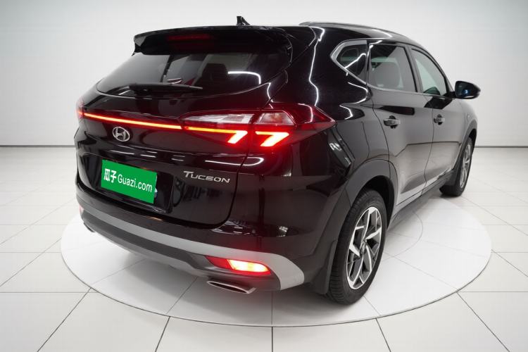 Used Hyundai Tucson 2019 280TGDi Dual-Clutch Two-Wheel Drive Fashion Edition China VI Standard