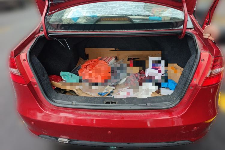 Used JAC Group Heyue 2012 1.5L Manual Luxury Version Trunk