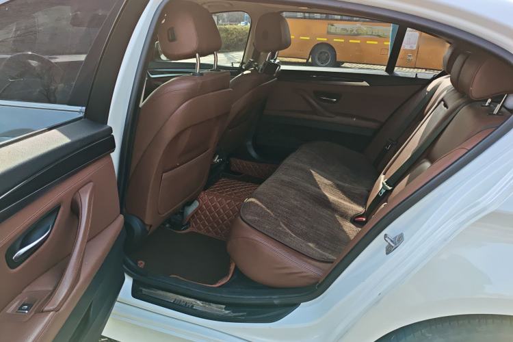 Used BMW 5 Series 2014 520Li Elegant Model
