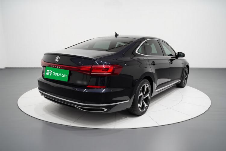 Used Volkswagen Passat 2025 Outstanding Model 380TSI Starry Dragon Glorious Edition Rear Right 45 Deg