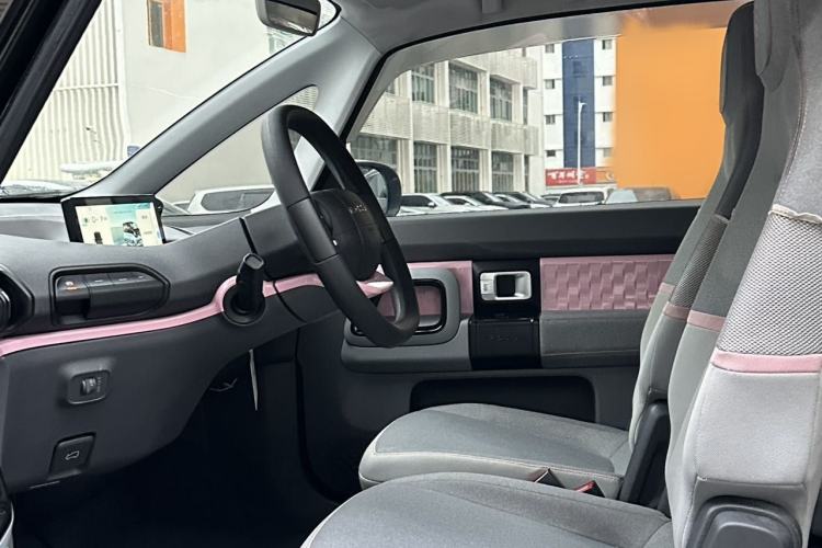 Used Baojun E300 2020 Star Travel Edition Right Front Seat
