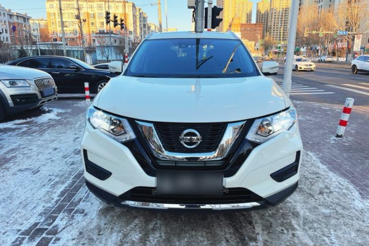 Used Nissan X-Trail 2023 Classic 2.0L Two-Wheel Drive Smart Connect & Comfort Edition Exterior 3