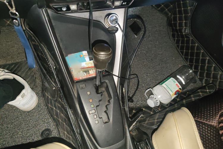 Used Toyota YARiS L Zhi Xuan 2015 1.5E Automatic Charm Edition
