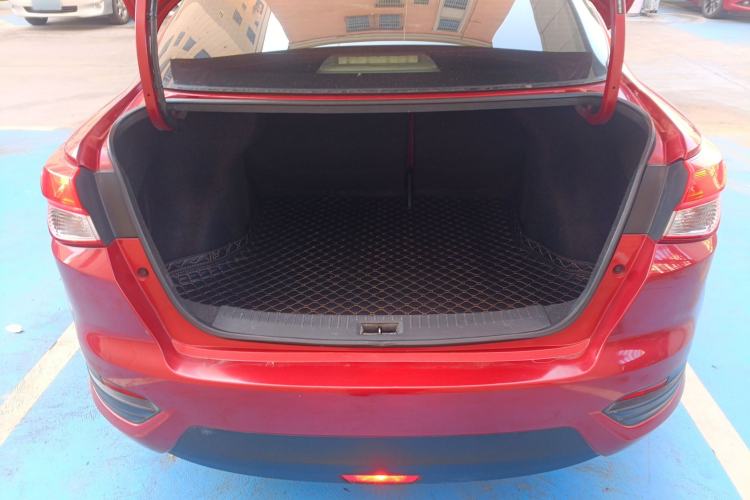 Used Nissan Lannia 2016 1.6L CVT Cool Edition
