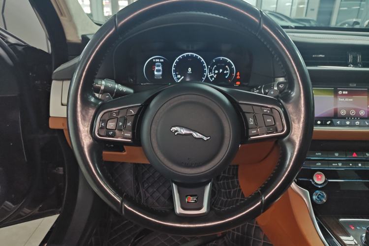 Used Jaguar XFL 2017 XFL 2.0T 240PS Luxury Edition
