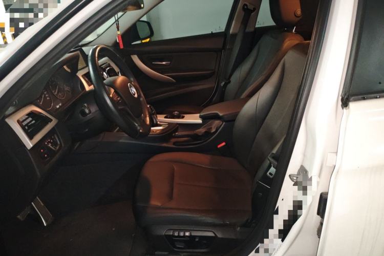 Used BMW 3 Series 2014 320i Sport Edition
