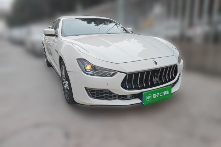 Used Maserati Ghibli 2014 3.0T Standard Edition Front Right 45 Deg