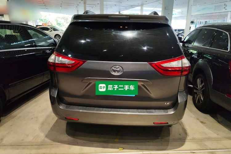 Used Toyota Sienna 2016 3.5L Two-Wheel Drive 7-Seater Parallel Import