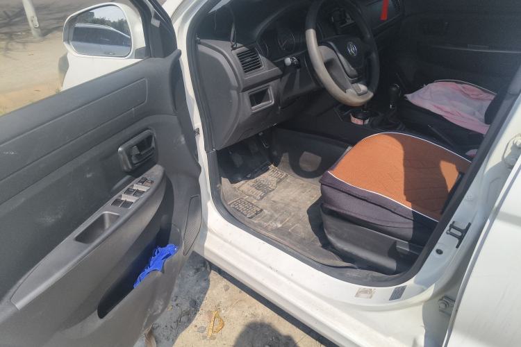 Used Dongfeng Fengon 330 2016 1.5L Manual Enjoyment Model DK15 Driver Seat